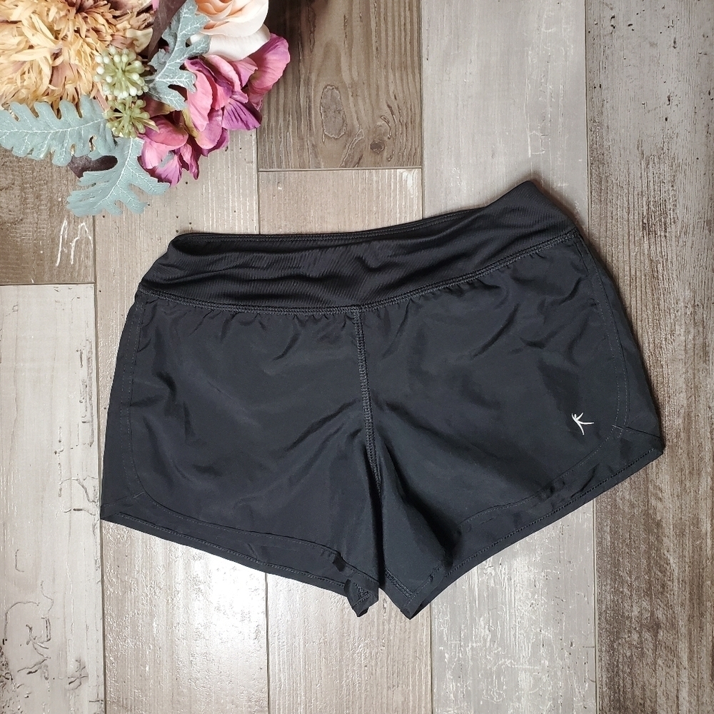 Danskin Now Black Girls Athletic Shorts Size Medium 7/8 EUC NWOT